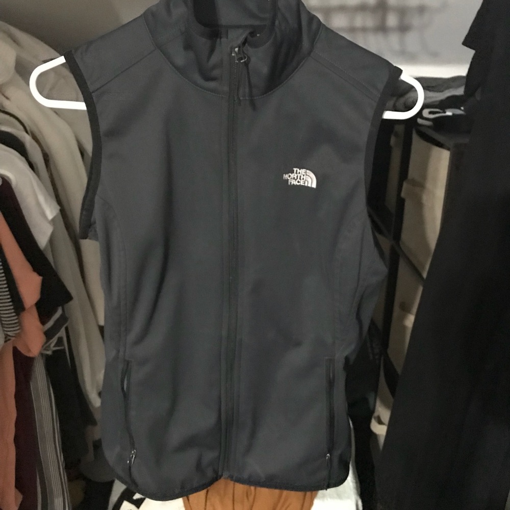 North face vest - Picture 2 of 3